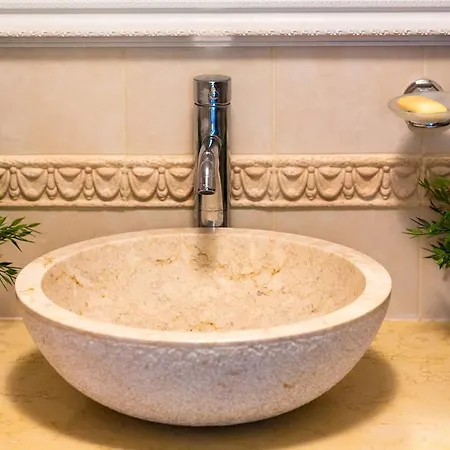 Europroperties Sirena