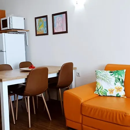 Апартаменти Europroperties Sirena *