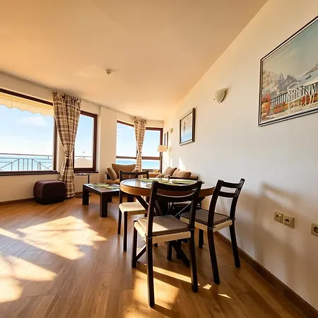 Europroperties Sirena * Золоті Піски