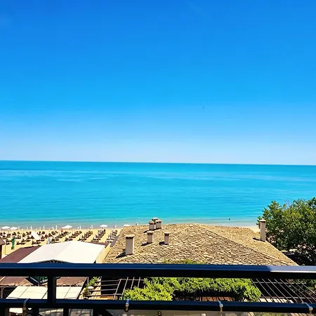 Europroperties Sirena Апартаменти