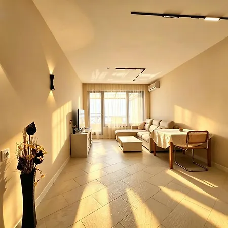 Апартаменты Europroperties Sirena