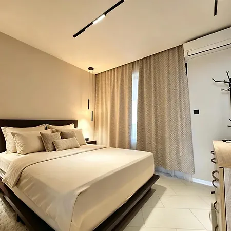 Europroperties Sirena Апартаменты *