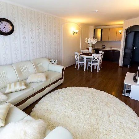 Lägenhet Europroperties Sirena